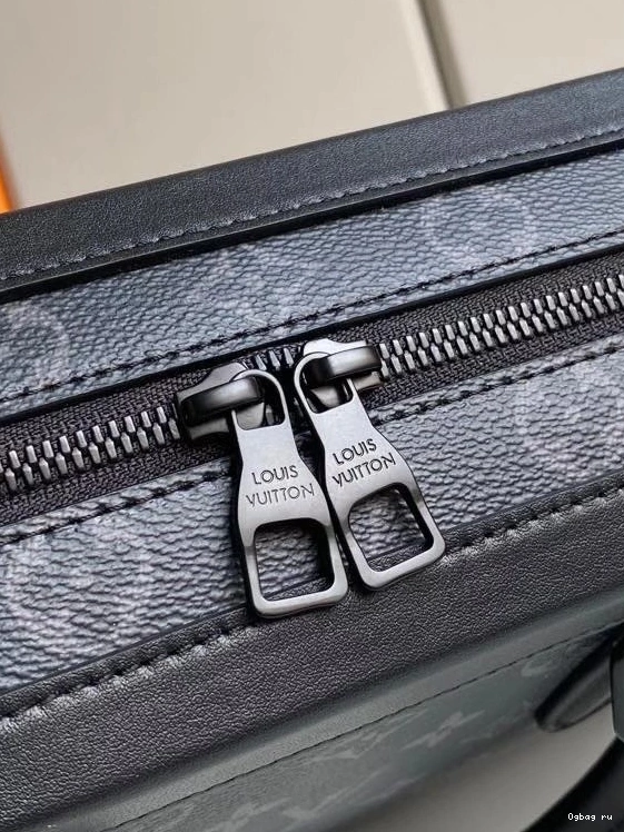 VUITTON TRUNK LOUIS SOFT 0808